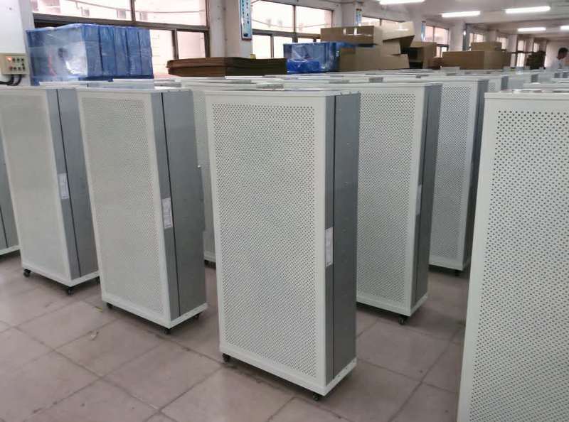 準(zhǔn)備出廠的FFU凈化單元 準(zhǔn)備出廠的FFU凈化單元